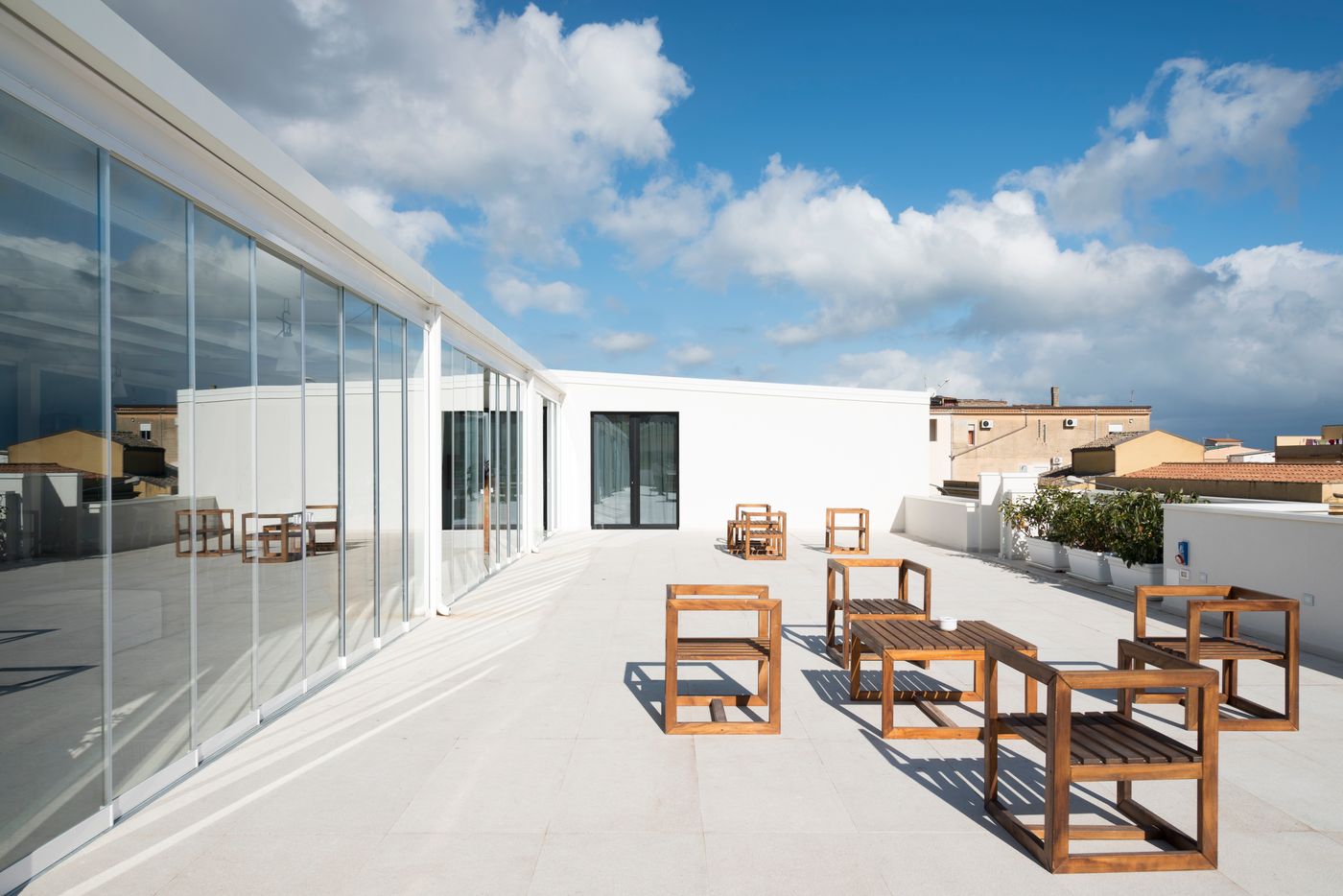 Alkamuri-Posh-Hotel---Spa-Terrace-4