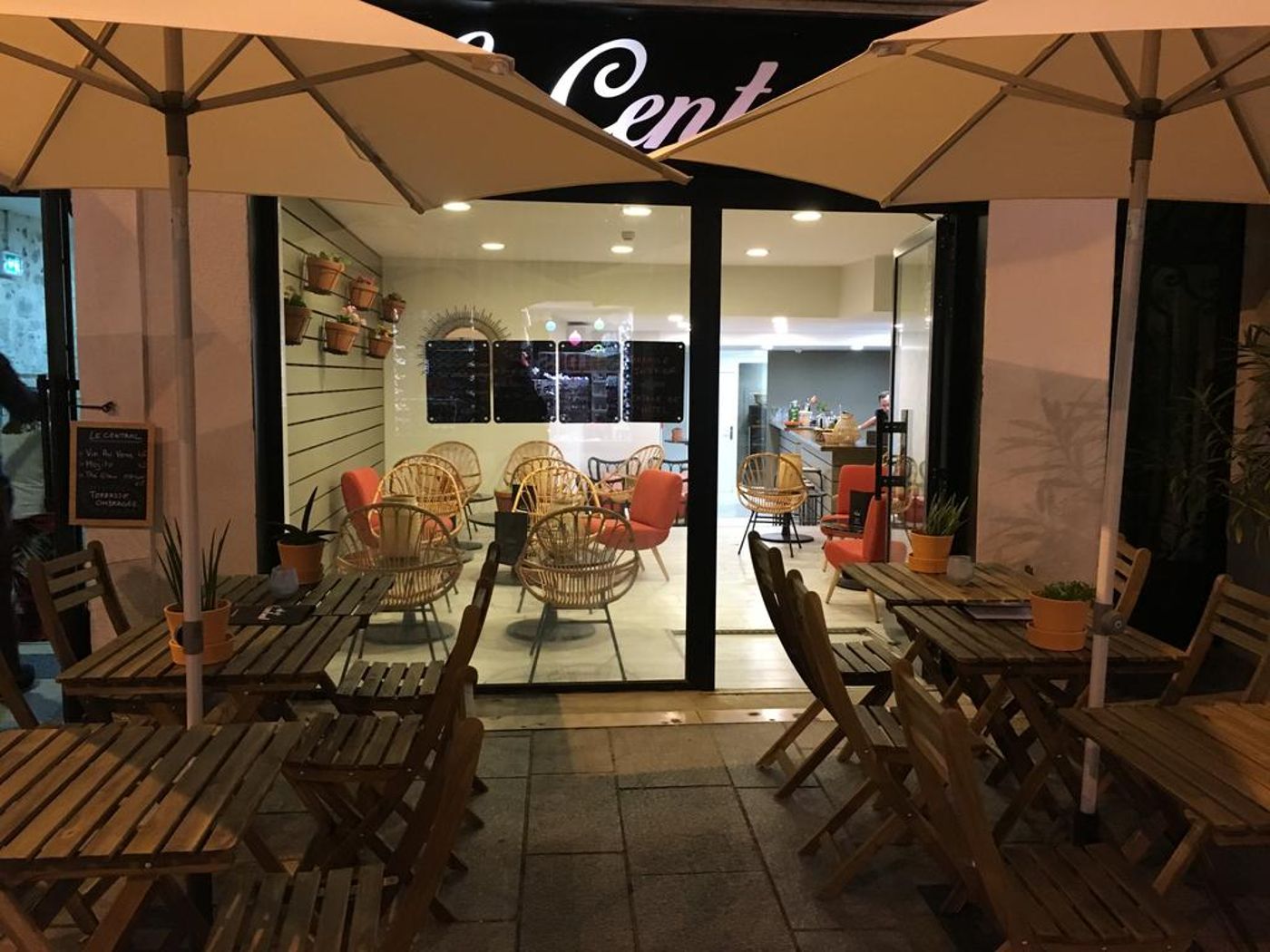 Central-France-AVIGNON-General view-3