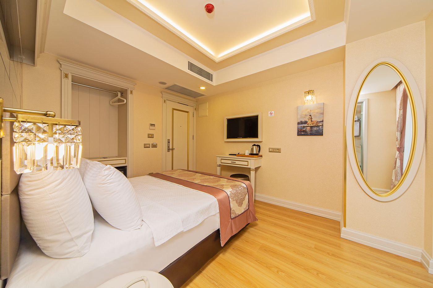 Grand-Naki-Hotel-Room-5