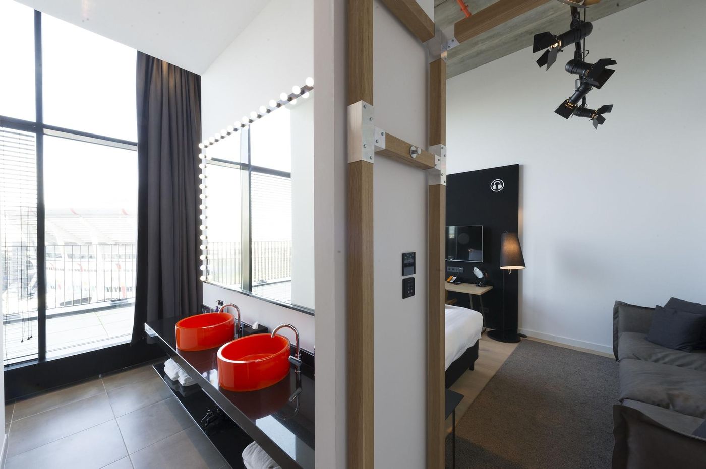 Jaz-in-the-City--Amsterdam-Room-31