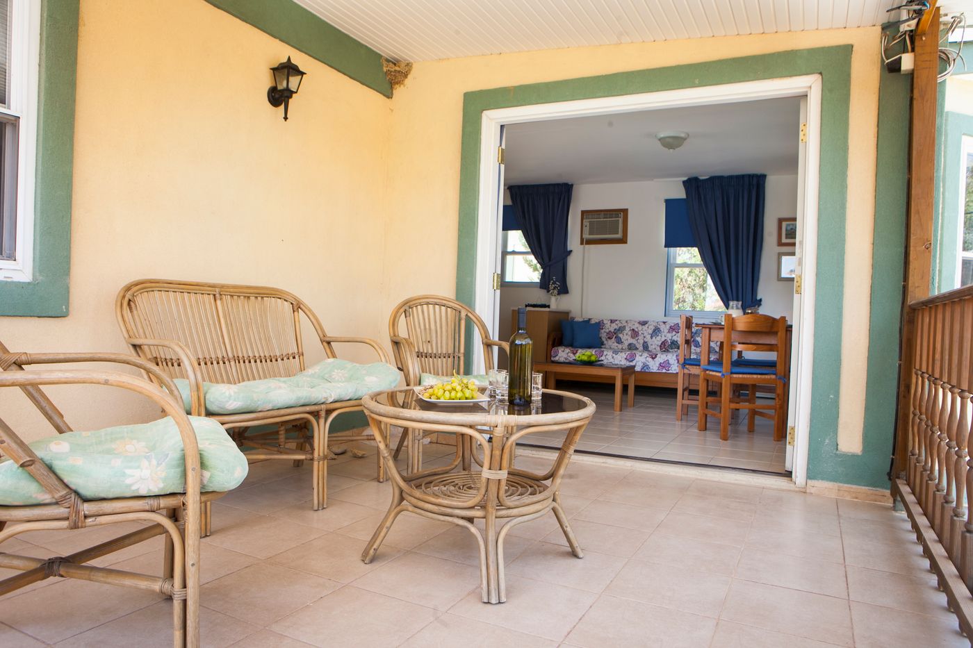 Zest---Xi-Beach-Room-68