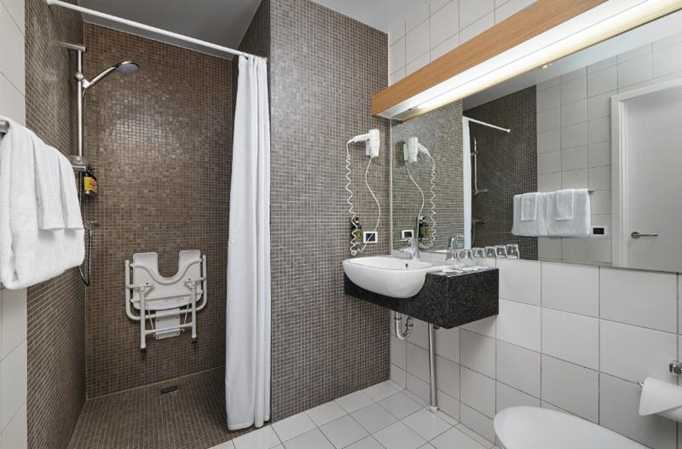 Reykjavik Natura - Berjaya Iceland Hotels