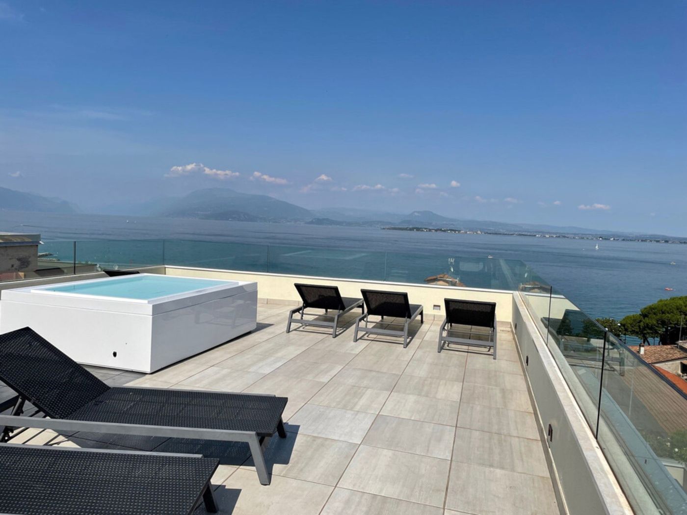 Hotel Bonotto-Italy-DESENZANO DEL GARDA-Terrace-1