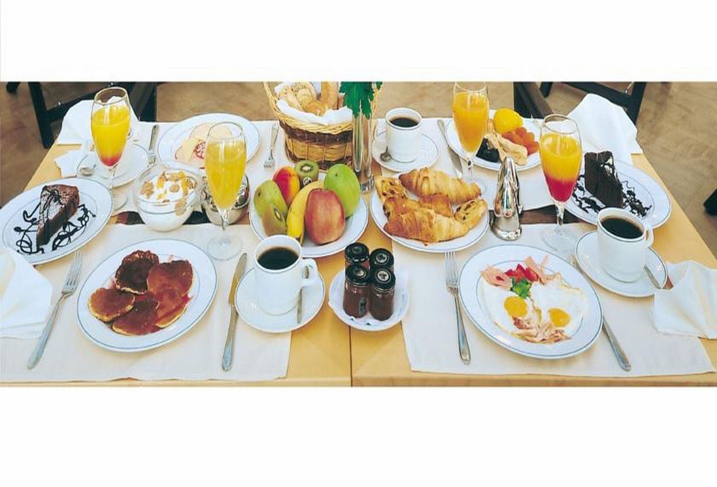 Theoxenia-House-Restaurant-27