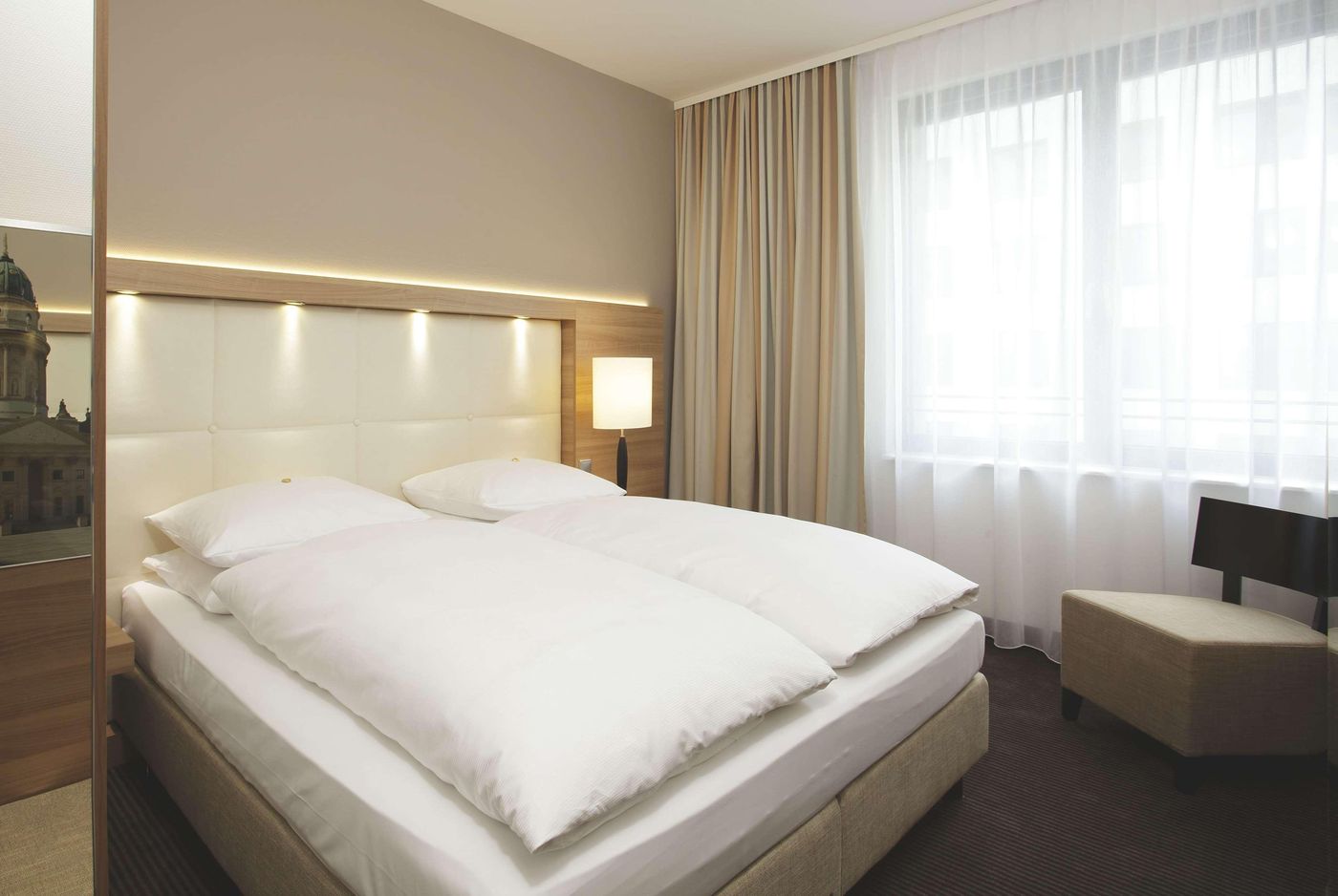 H4-Hotel-Berlin-Alexanderplatz-Room-7