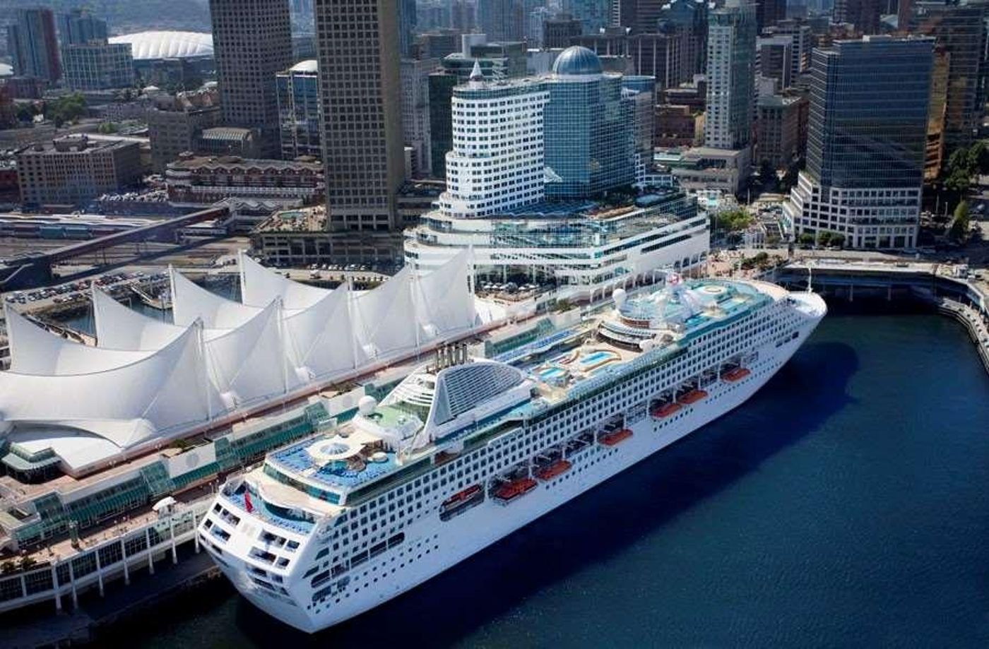 Pan-Pacific-Vancouver-General-view-34