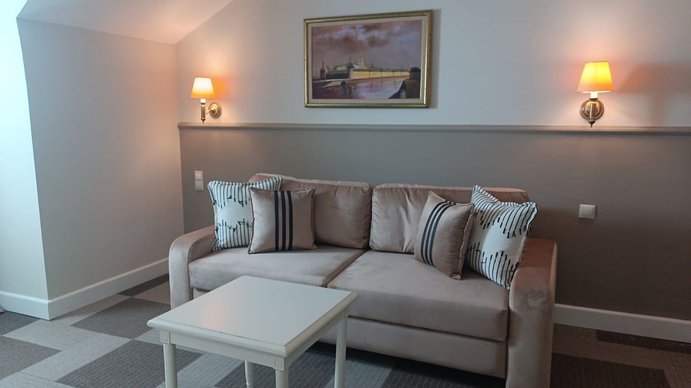 Kremlin-Palace-Room-40