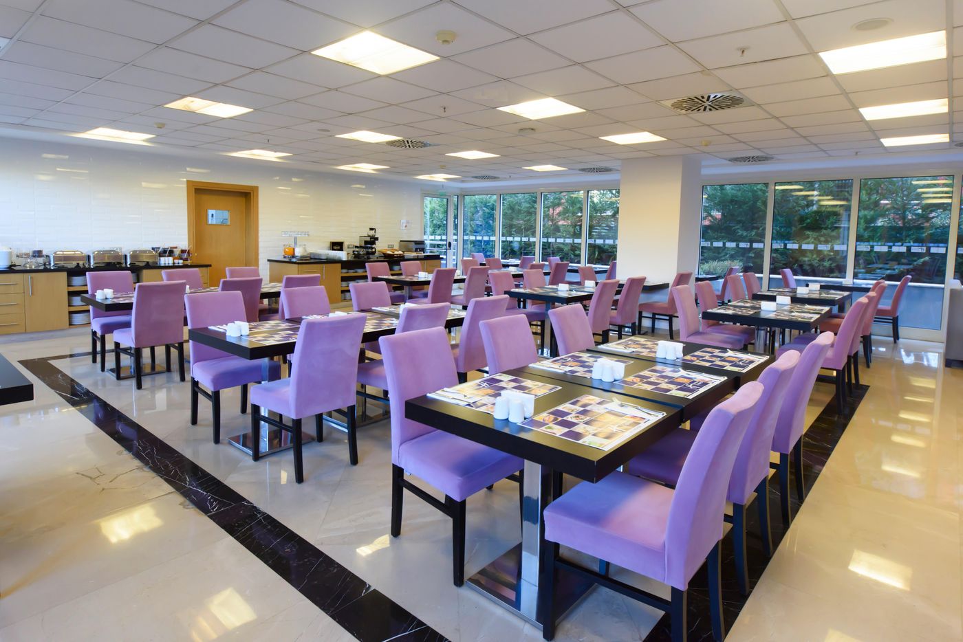 Holiday-Inn-Express-Altunizade-Restaurant-16