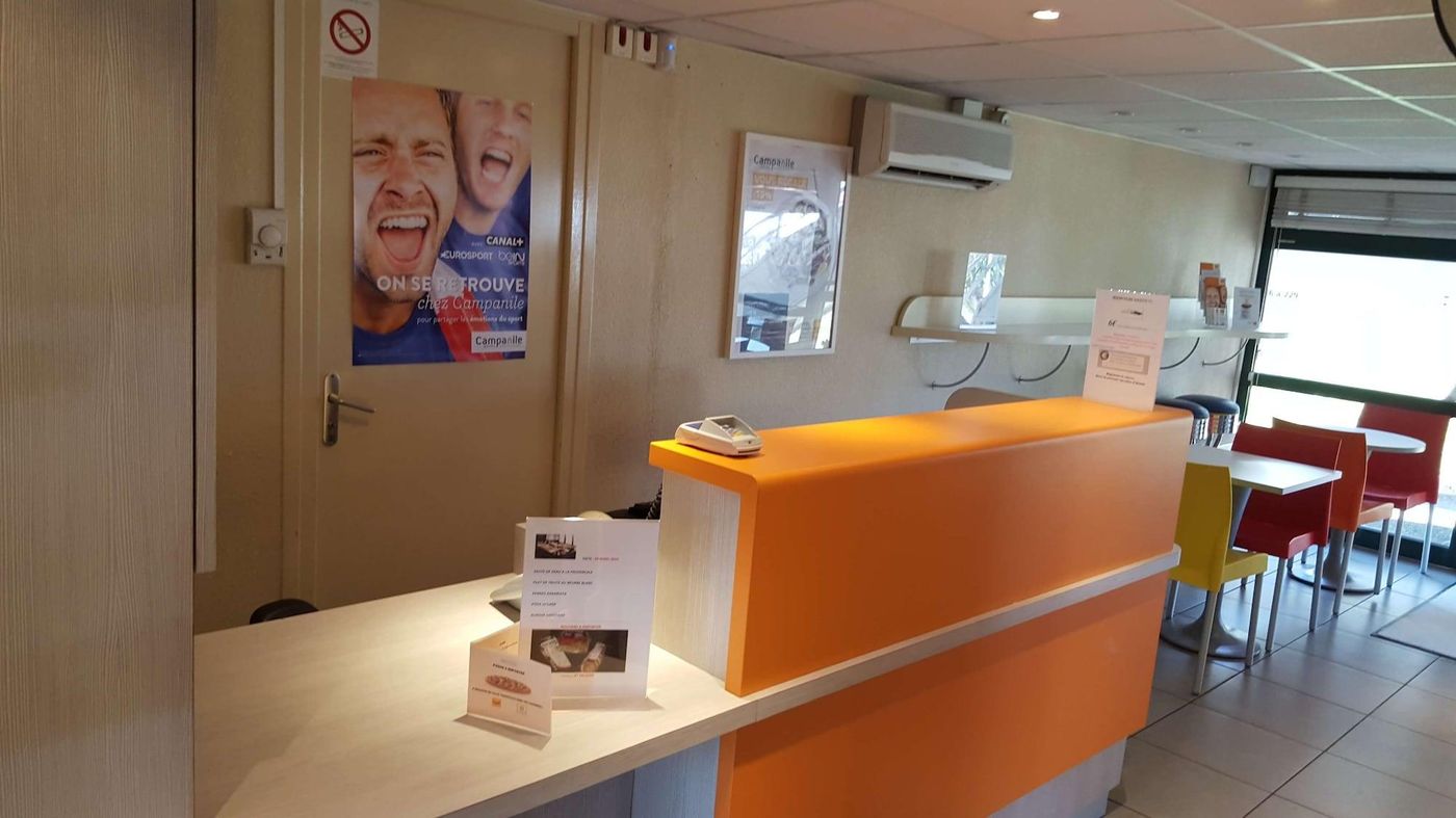 Premiere Classe Lyon Est - Aéroport Saint Exupéry - France - SAINT-LAURENT-DE-MURE - Lobby - 3