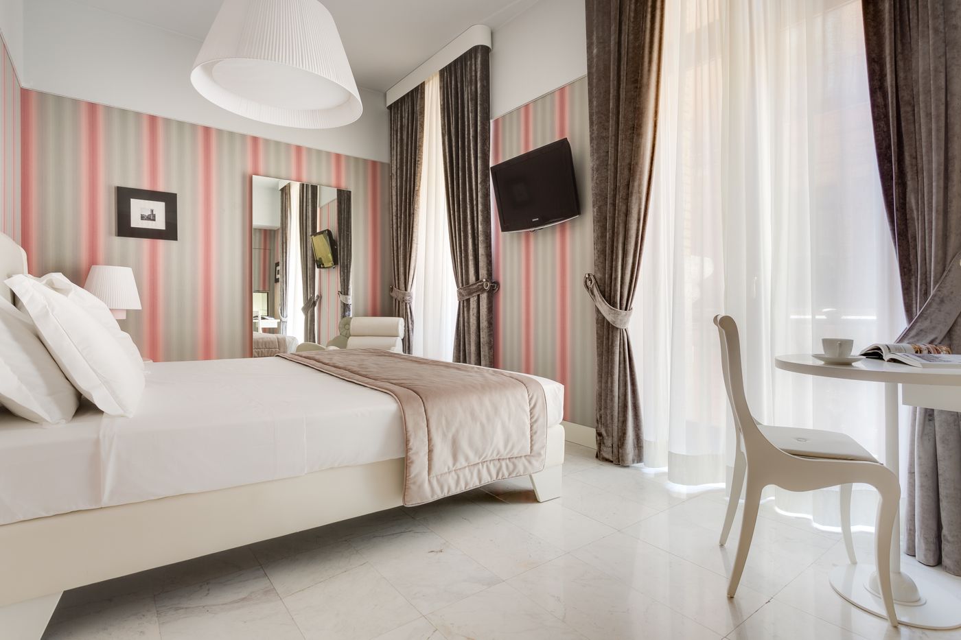 Grand-Hotel-Palace-Room-22