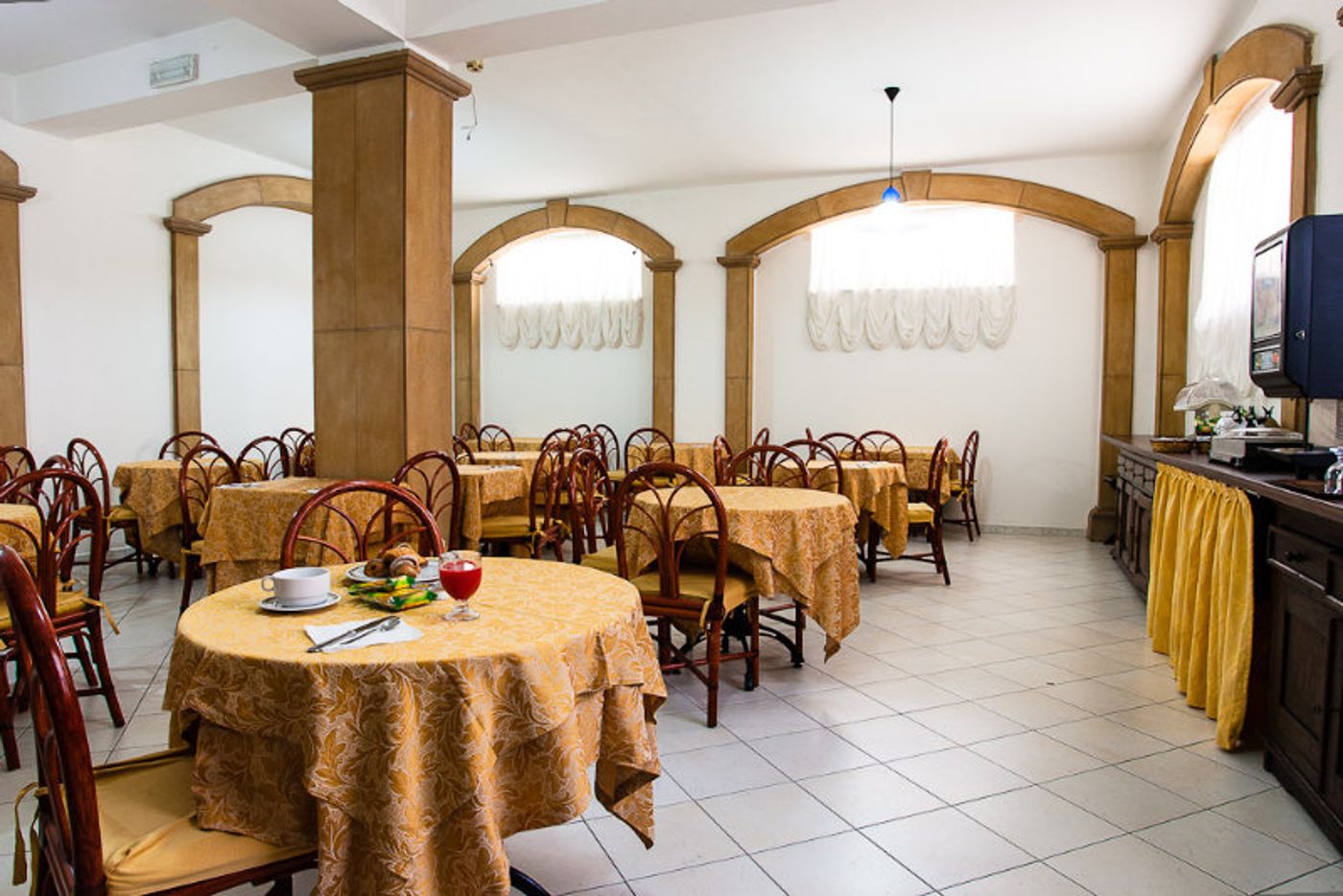 Tysandros-Restaurant-13