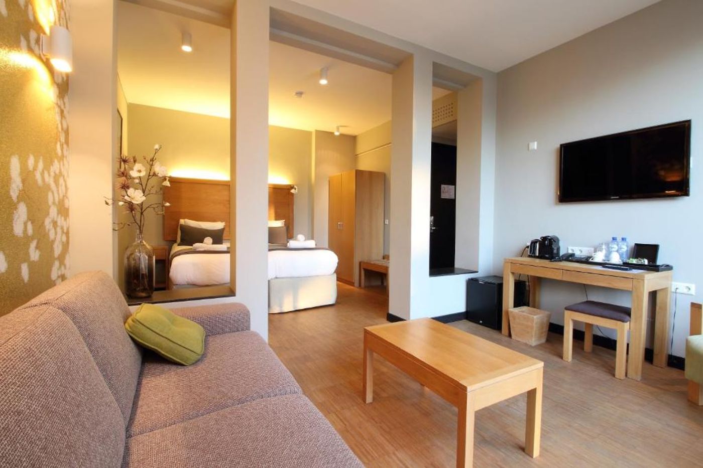 The-Bank-Hotel-Room-12