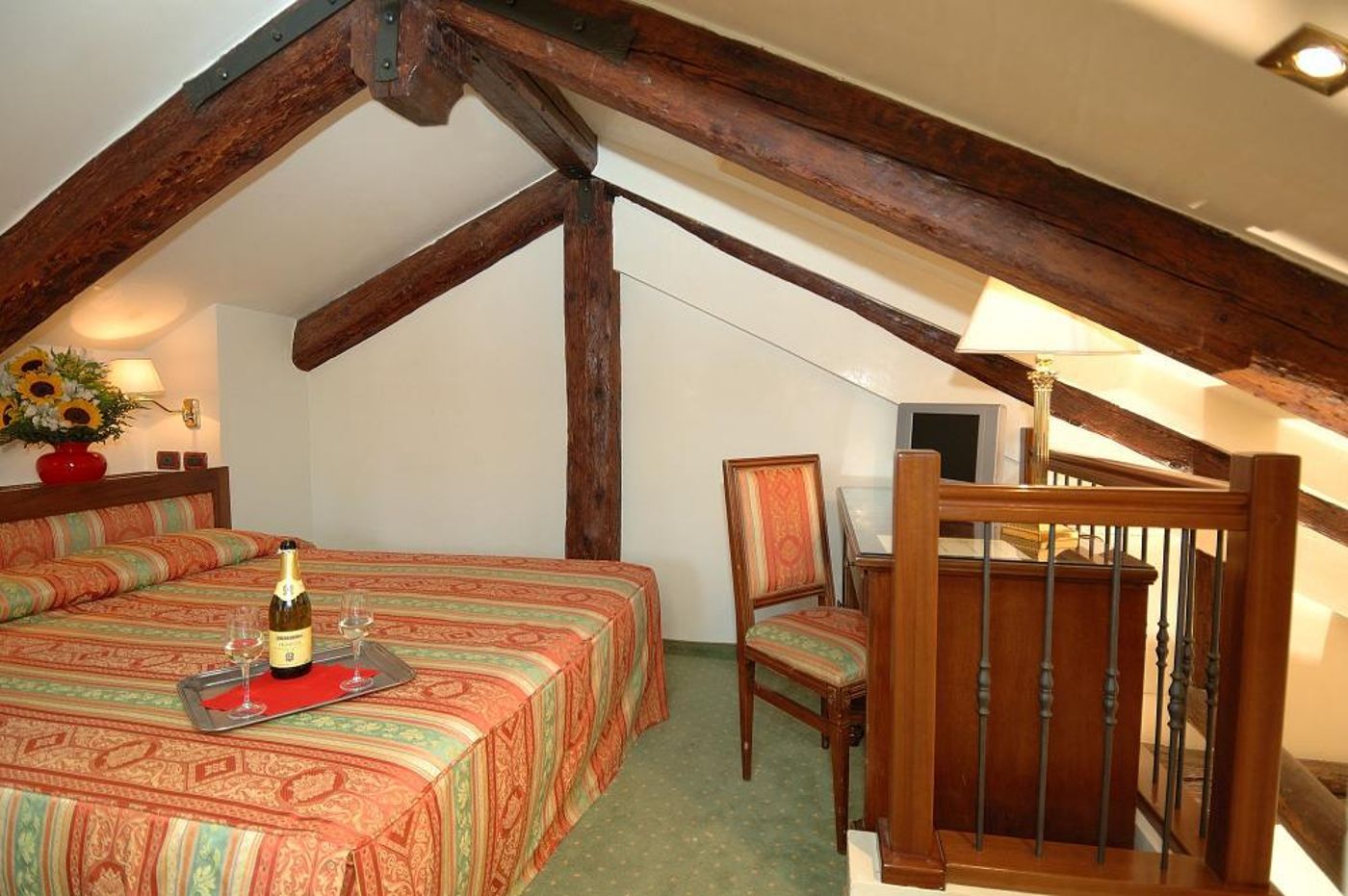 Hesperia-General-view-13