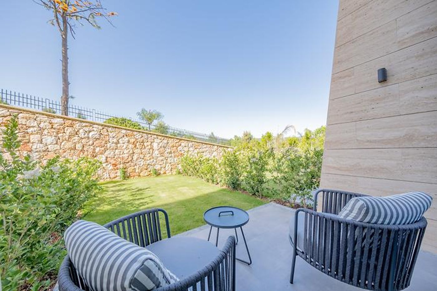 The Norm Collection Door'a 