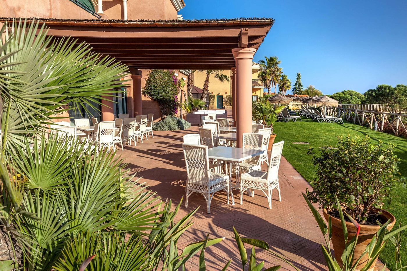 Barcelo-Punta-Umbr----a-Mar-Restaurant-9