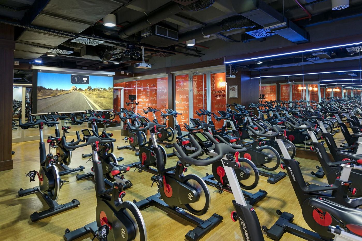 Titanic-Port-Bakirkoy-Sports-and-Entertainment-54