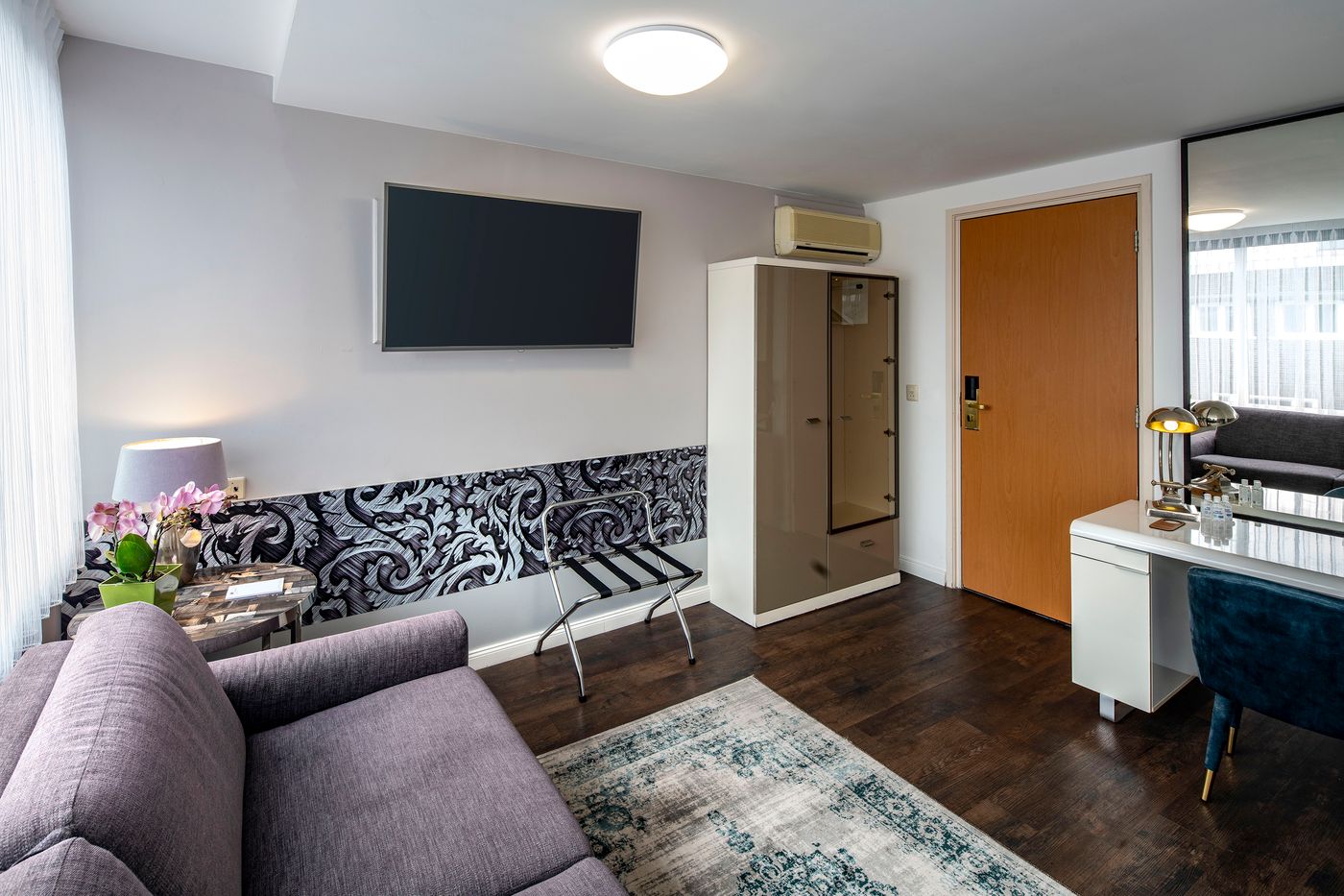 Hotel-Jupiter-Room-45