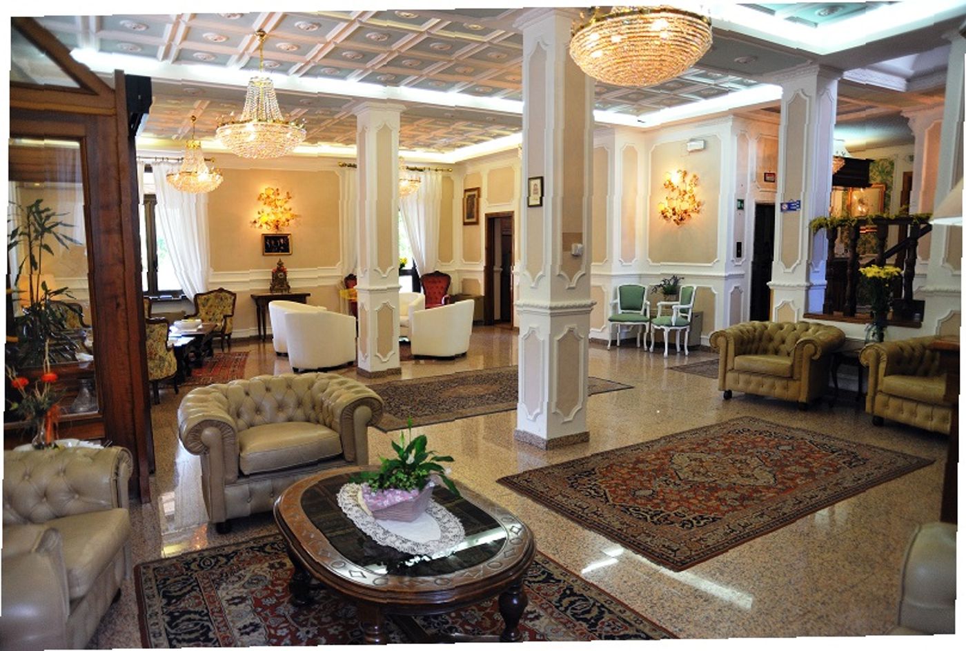 Savona-Lobby-6