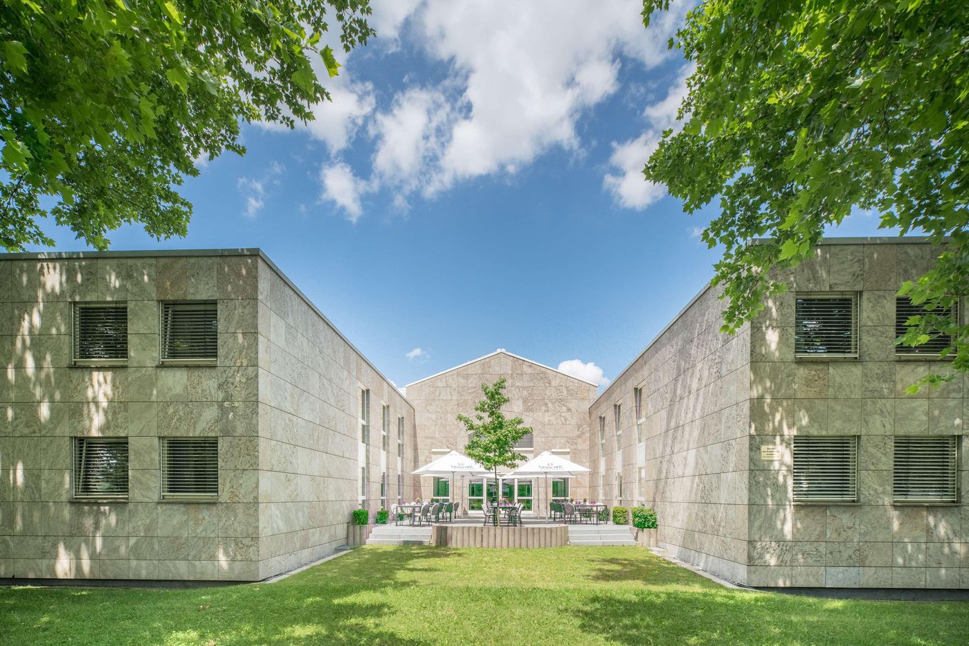 Best Western Plus Hotel Fellbach-Stuttgart-Germany-Fellbach-General view-3