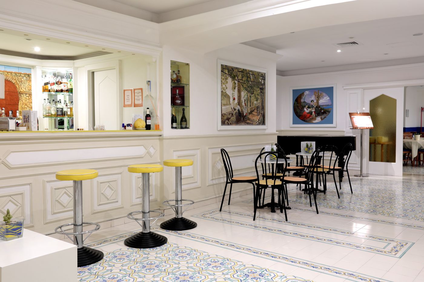 Astoria-Sorrento-Bar-22