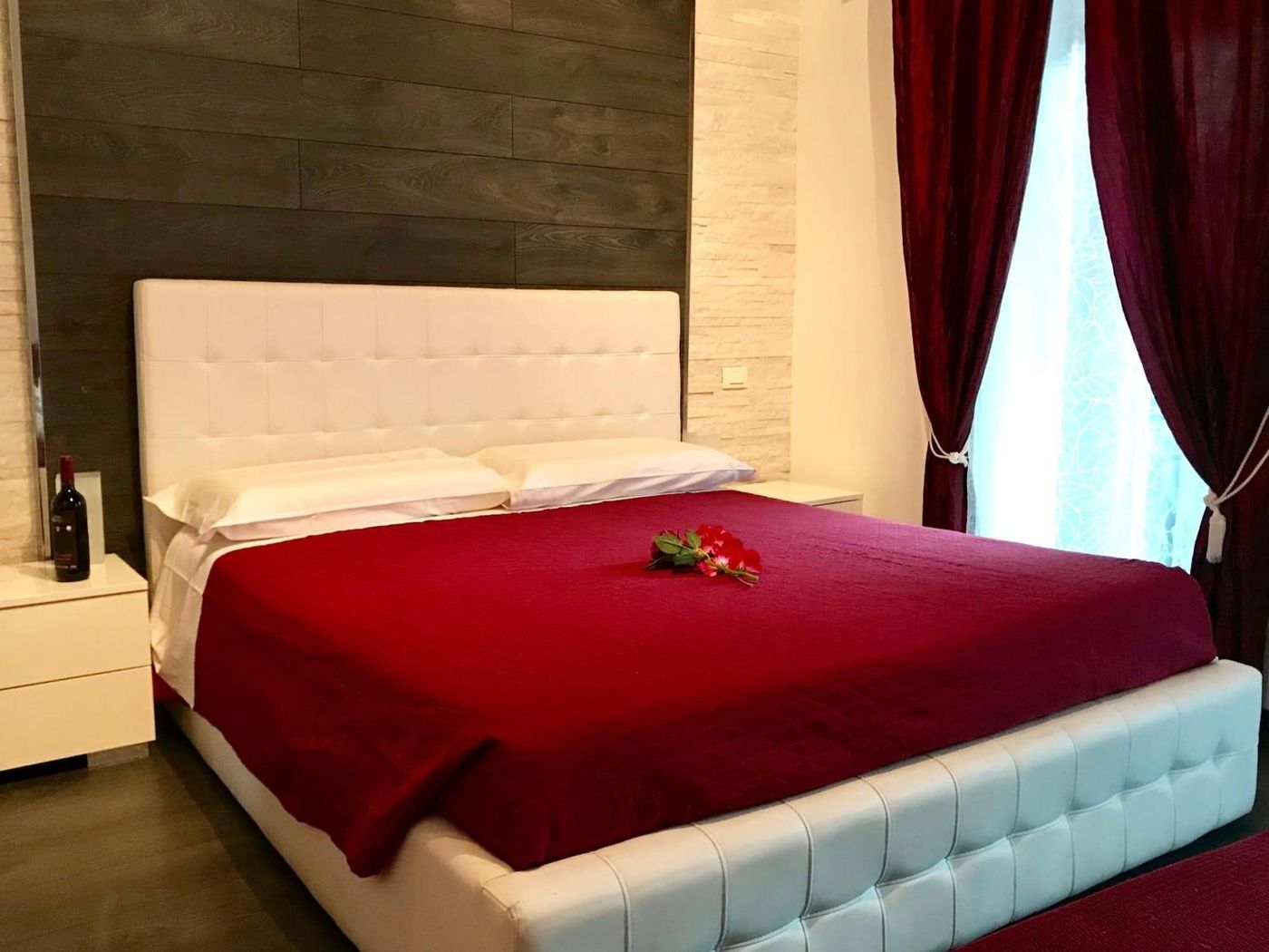 Royal-Rooms-Colosseo-Room-9