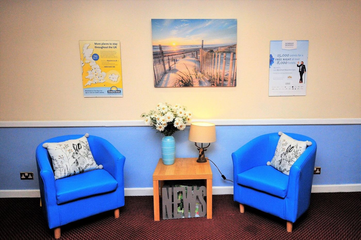 Days Inn by Wyndham Hamilton-United Kingdom-HAMILTON-Lobby-6