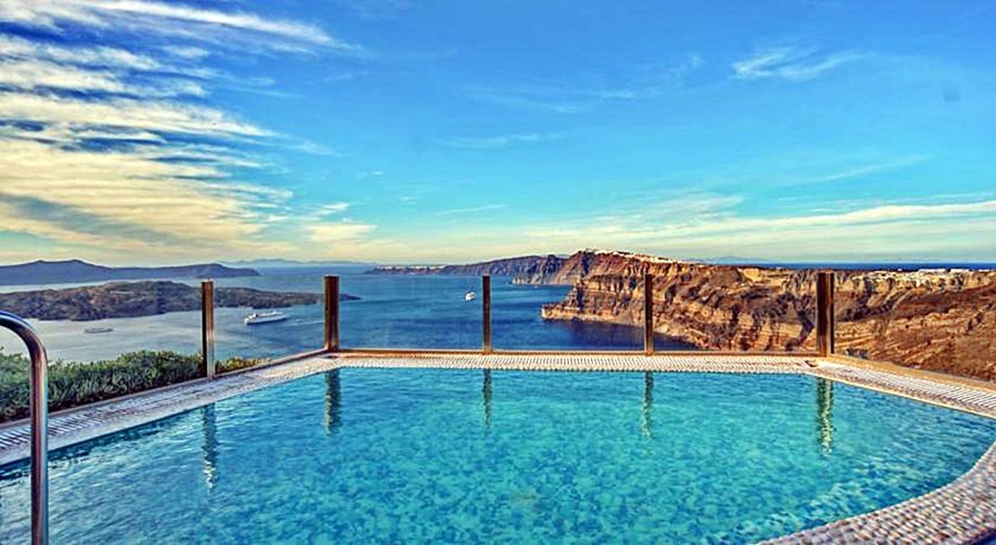 Suites-of-the-Gods-Cave-Spa-Pool-61