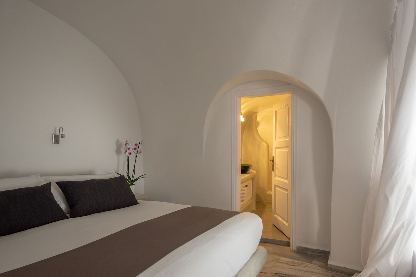 Pegasus-Suites---Spa-Room-21