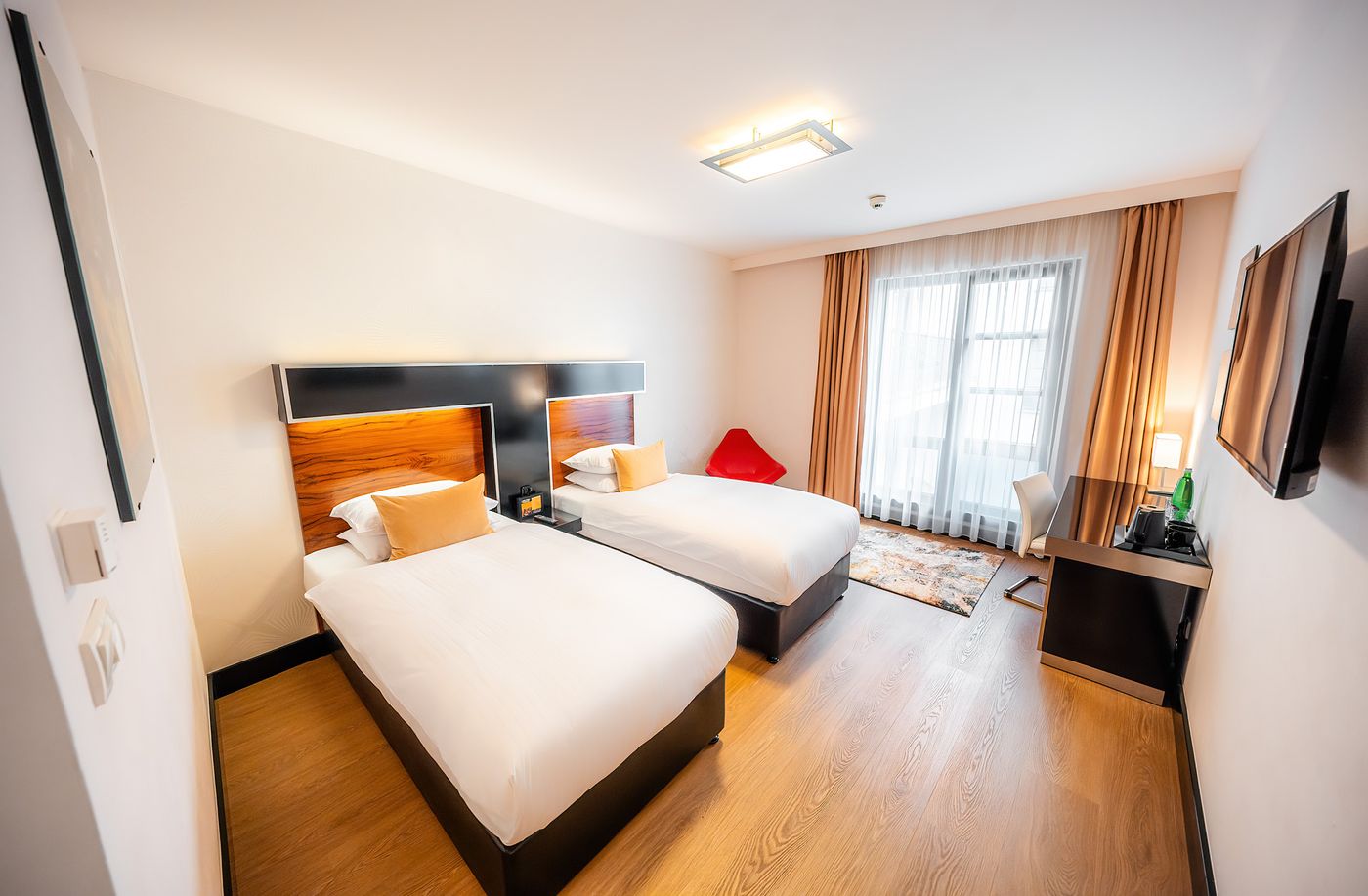 Grand-Majestic-Plaza-Hotel-Room-22