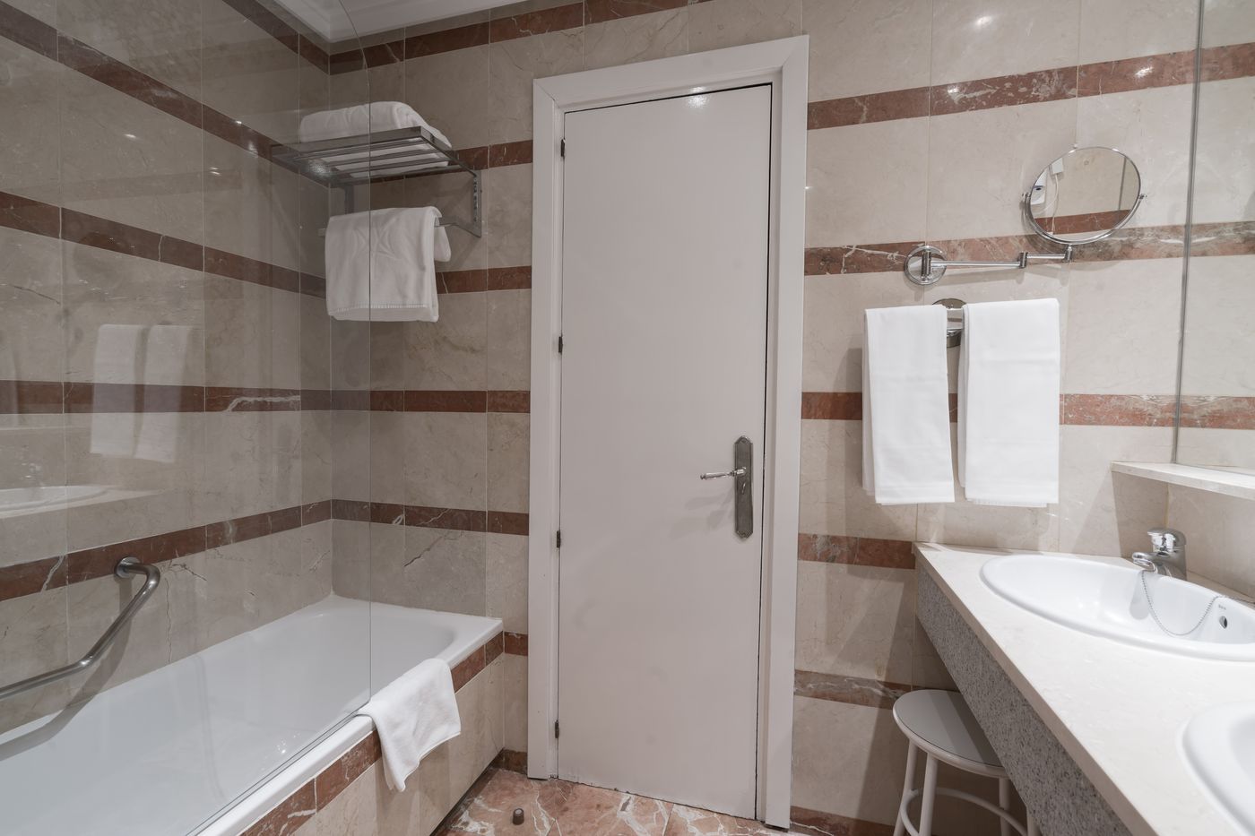 Miguel-Angel-by-BlueBay-Room-11