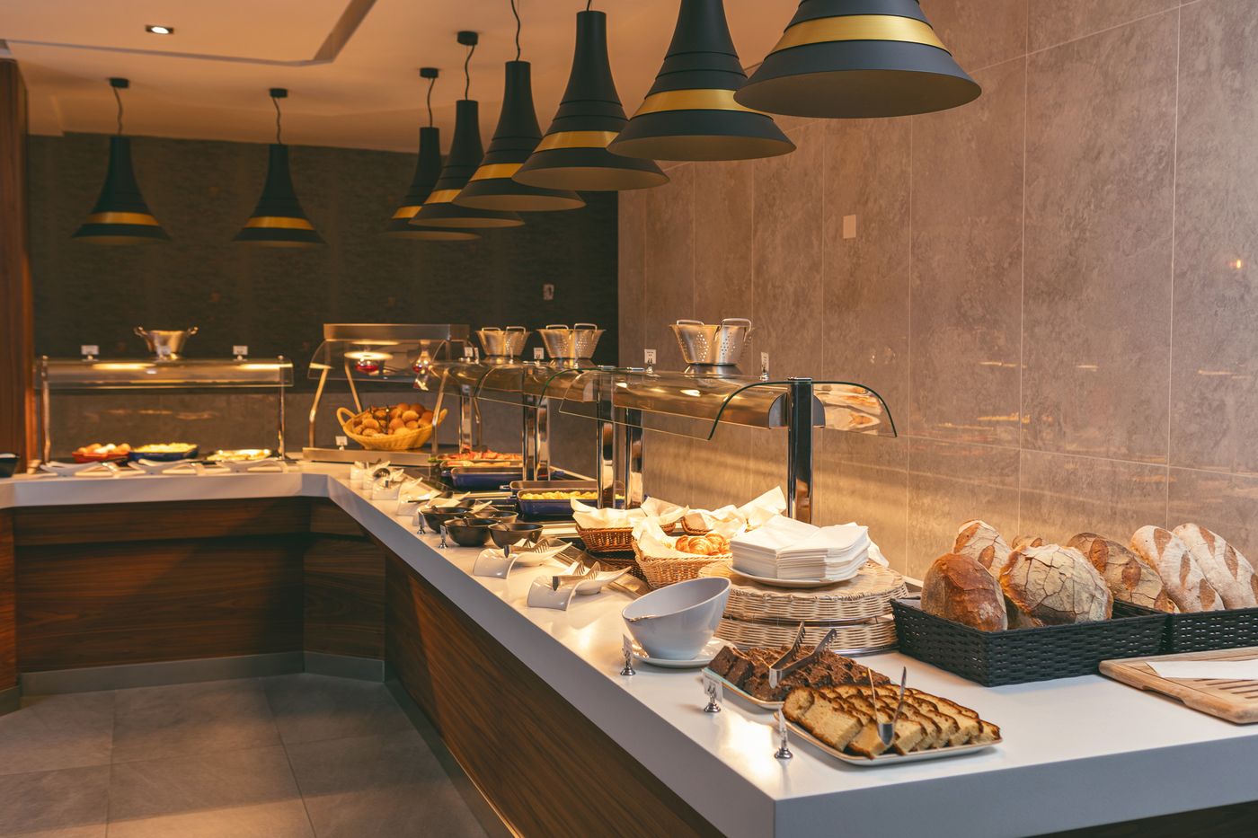 Pebbles-Resort-Restaurant-29