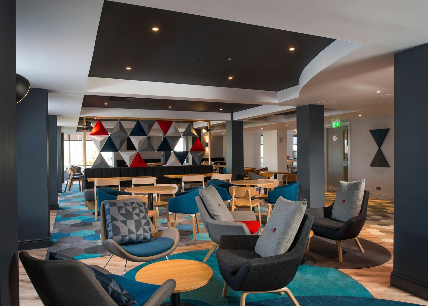 Holiday Inn Express Edinburgh - Leith Waterfront - United Kingdom - EDINBURGH - Lobby - 4