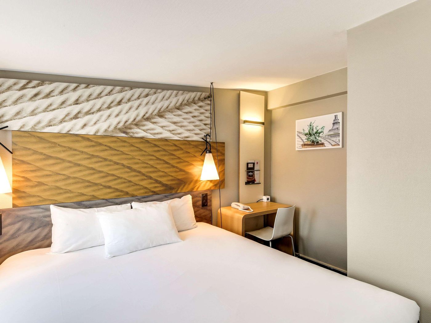 ibis-Paris-Grands-Boulevards-Opera-9th-Room-26