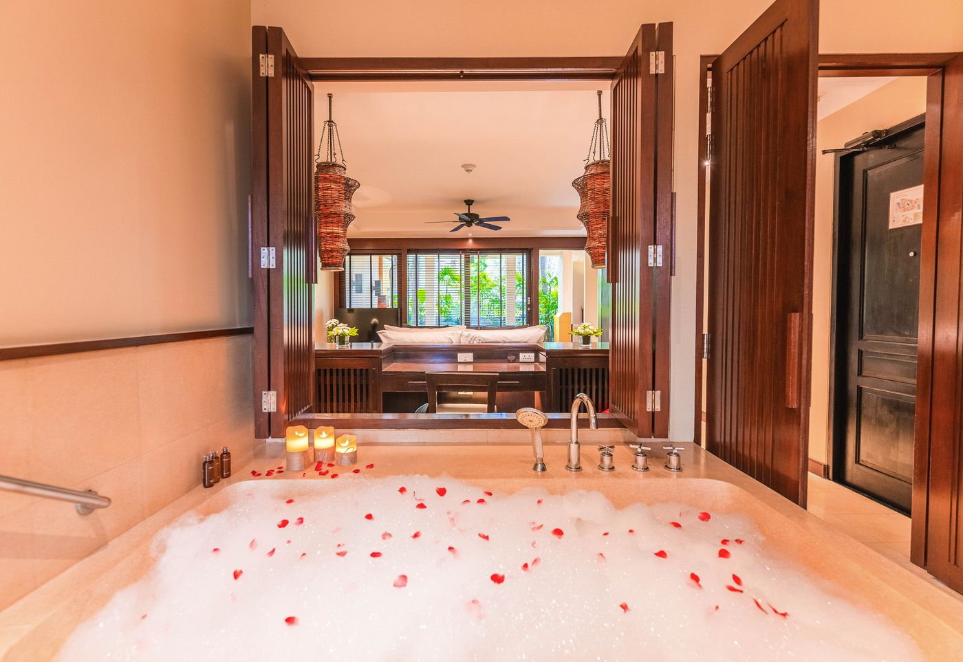 Movenpick-Resort---Spa-Karon-Beach-Phuket-Room-80