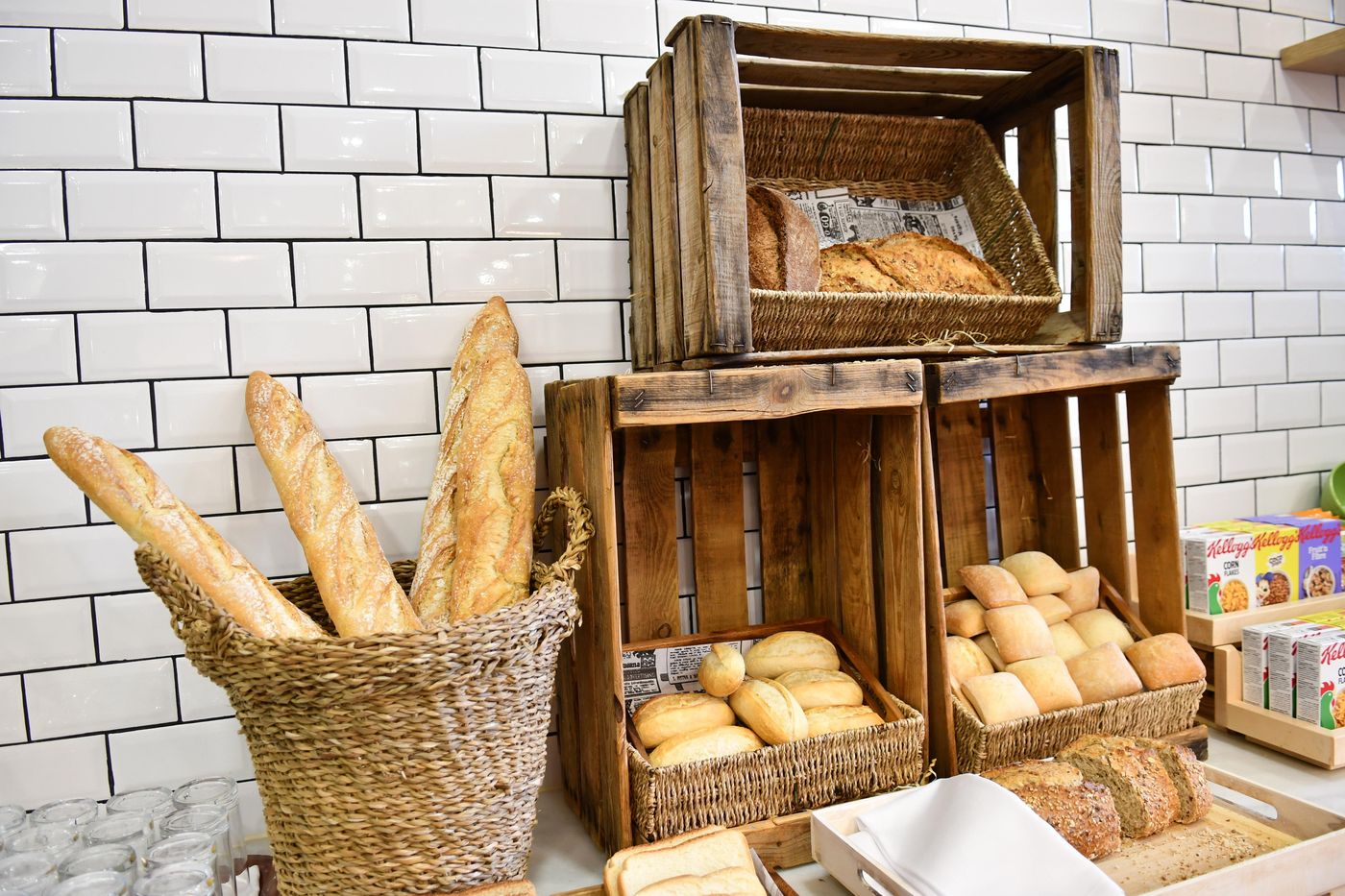 Holiday-Inn-Madrid-Las-Tablas-Restaurant-42