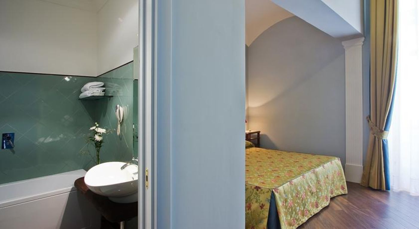 Decumani Hotel De Charme