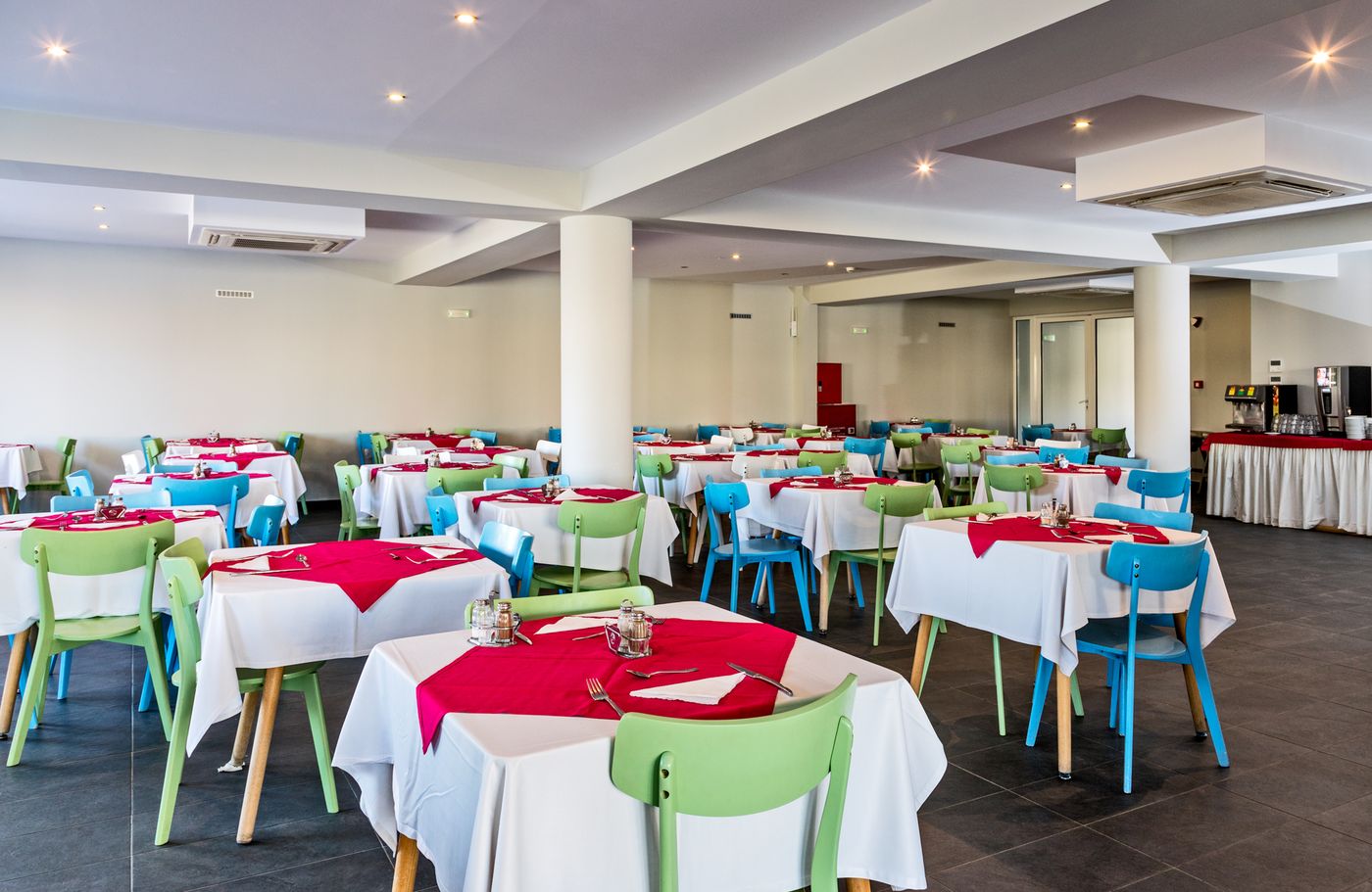 White Olive Premium Laganas