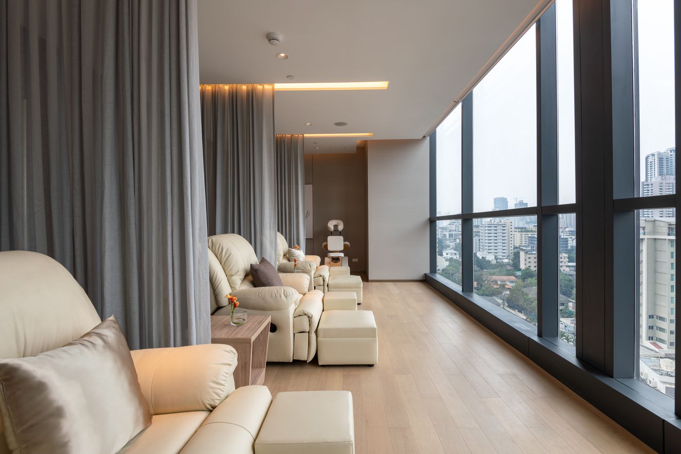 Carlton-Hotel-Bangkok-Sukhumvit-Sports-and-Entertainment-13