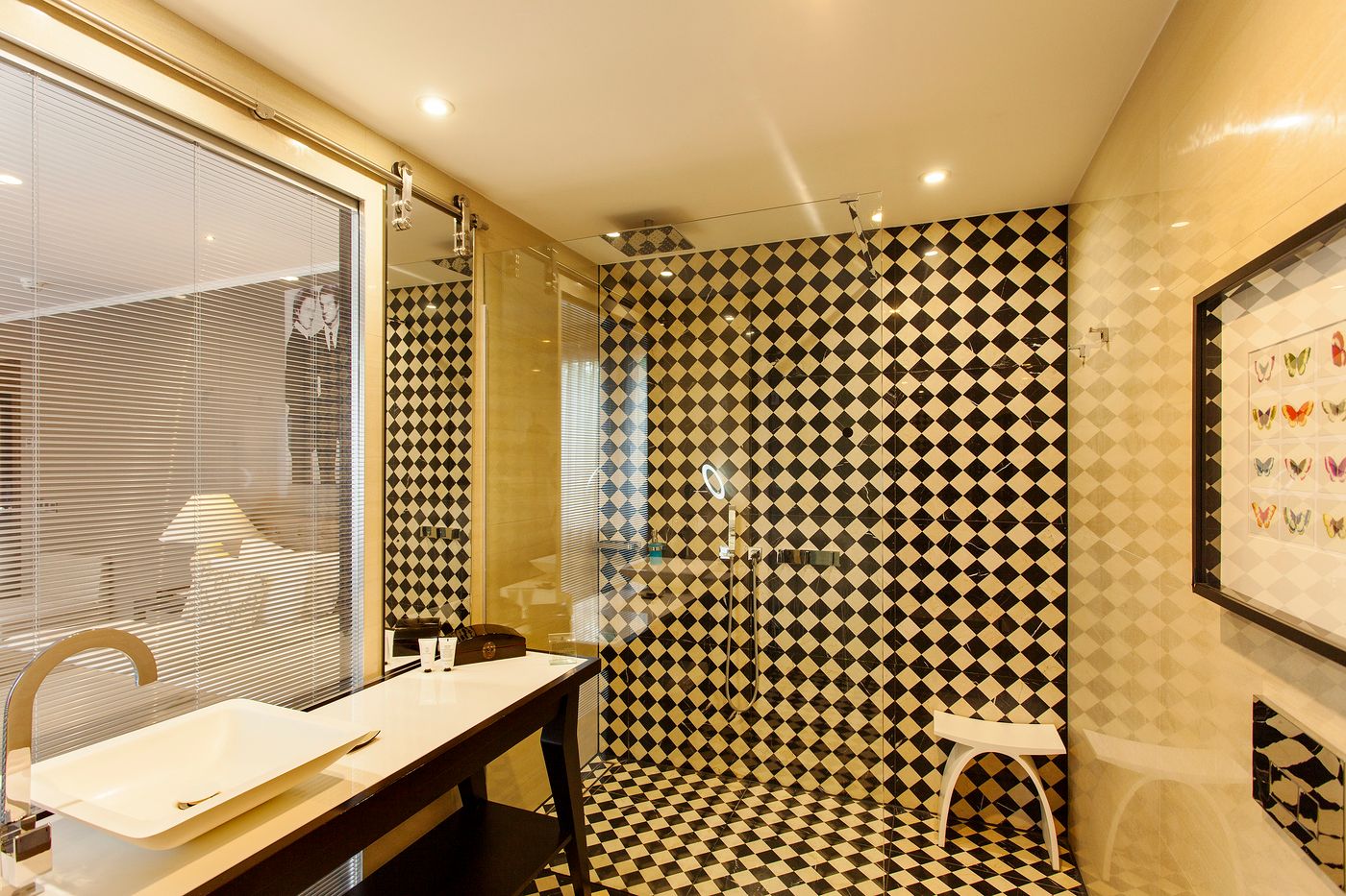 Quentin-Boutique-Hotel-Room-52