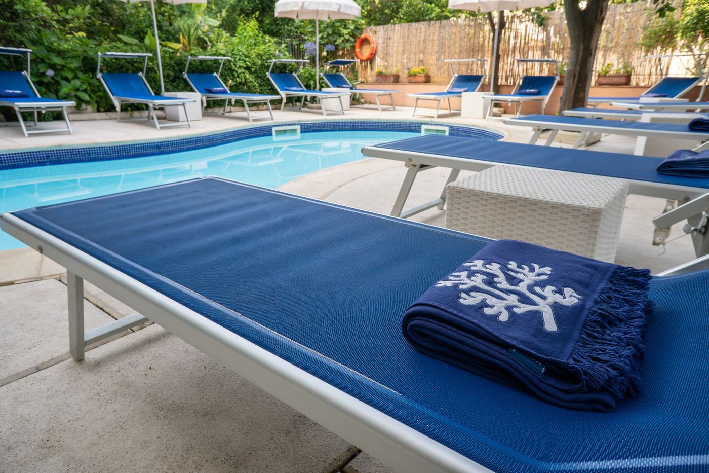 Hotel-Regina-Sorrento-Pool-4