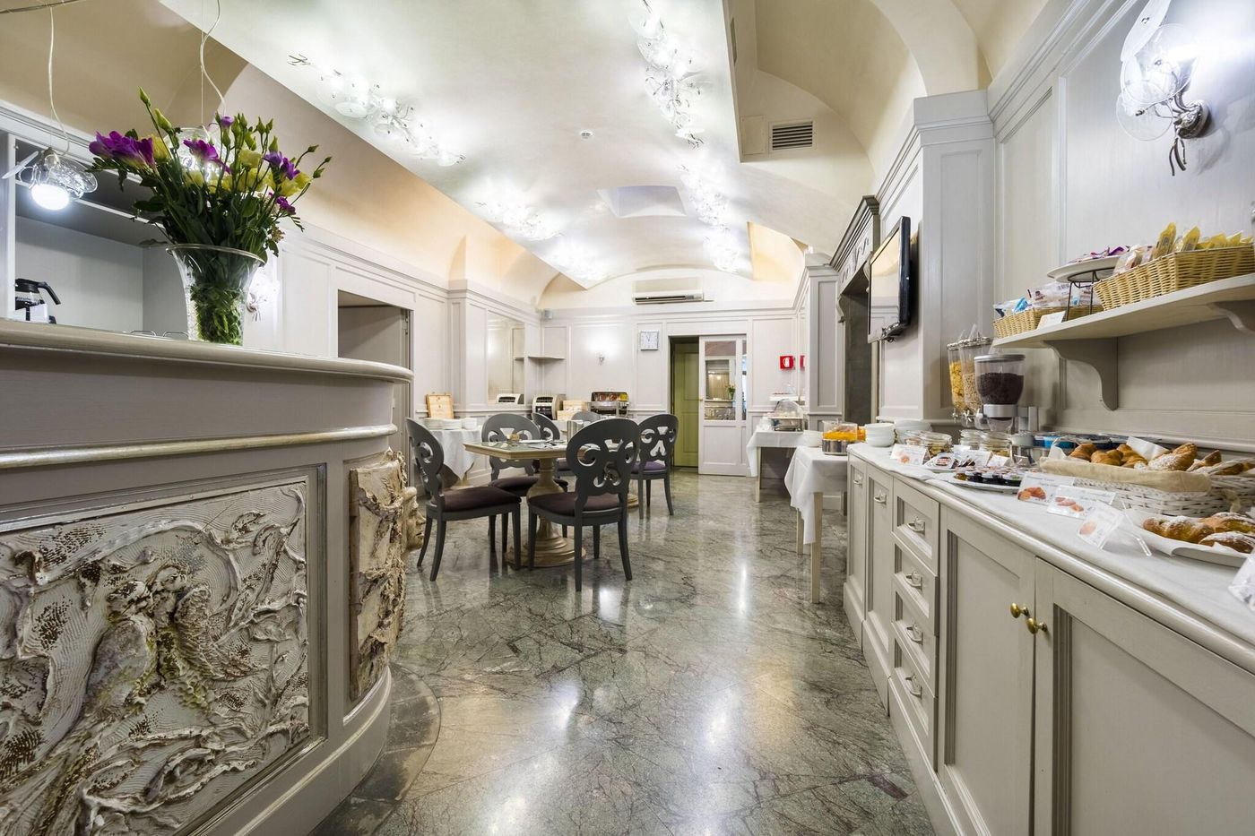 Art-Atelier-Restaurant-11