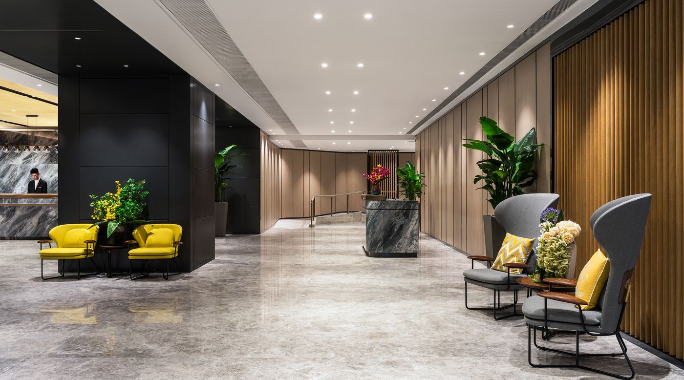 Royal-Park-Hotel-Lobby-5