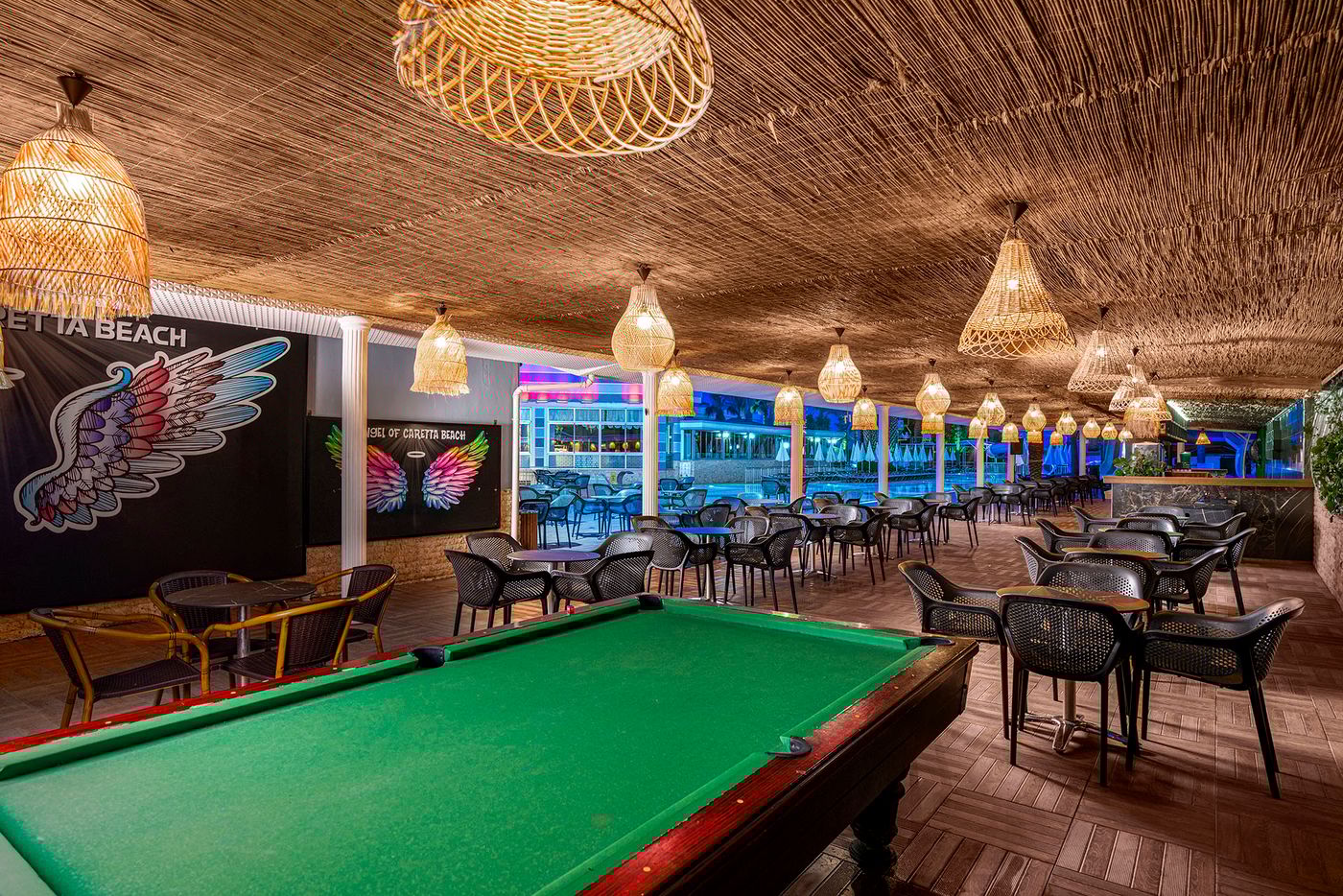 9- Pool Bar-2.jpg