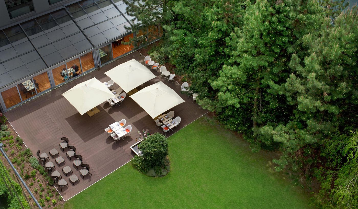 Holiday-Inn-Prague-Congress-Centre-Restaurant-59