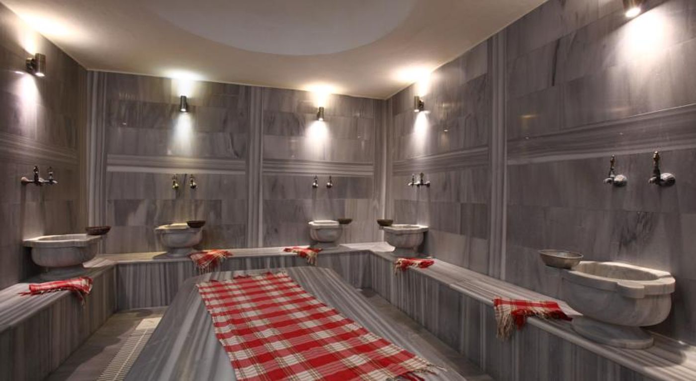 Summer Garden Suites & Beach Hotel