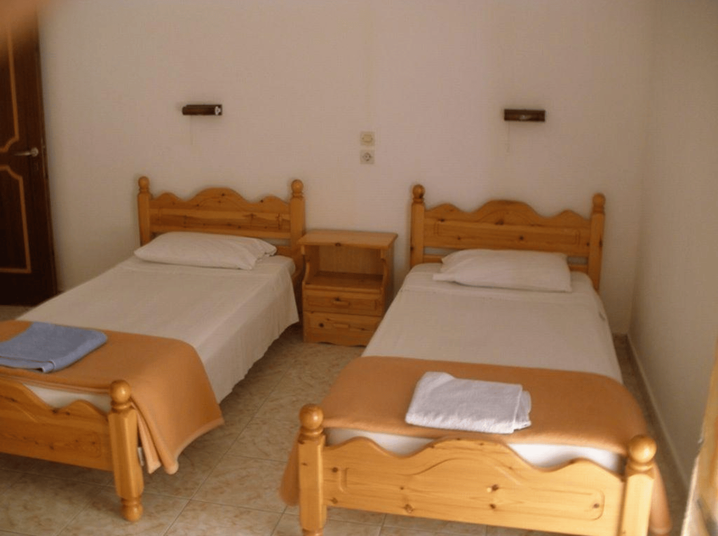 Elena Pool Apartments