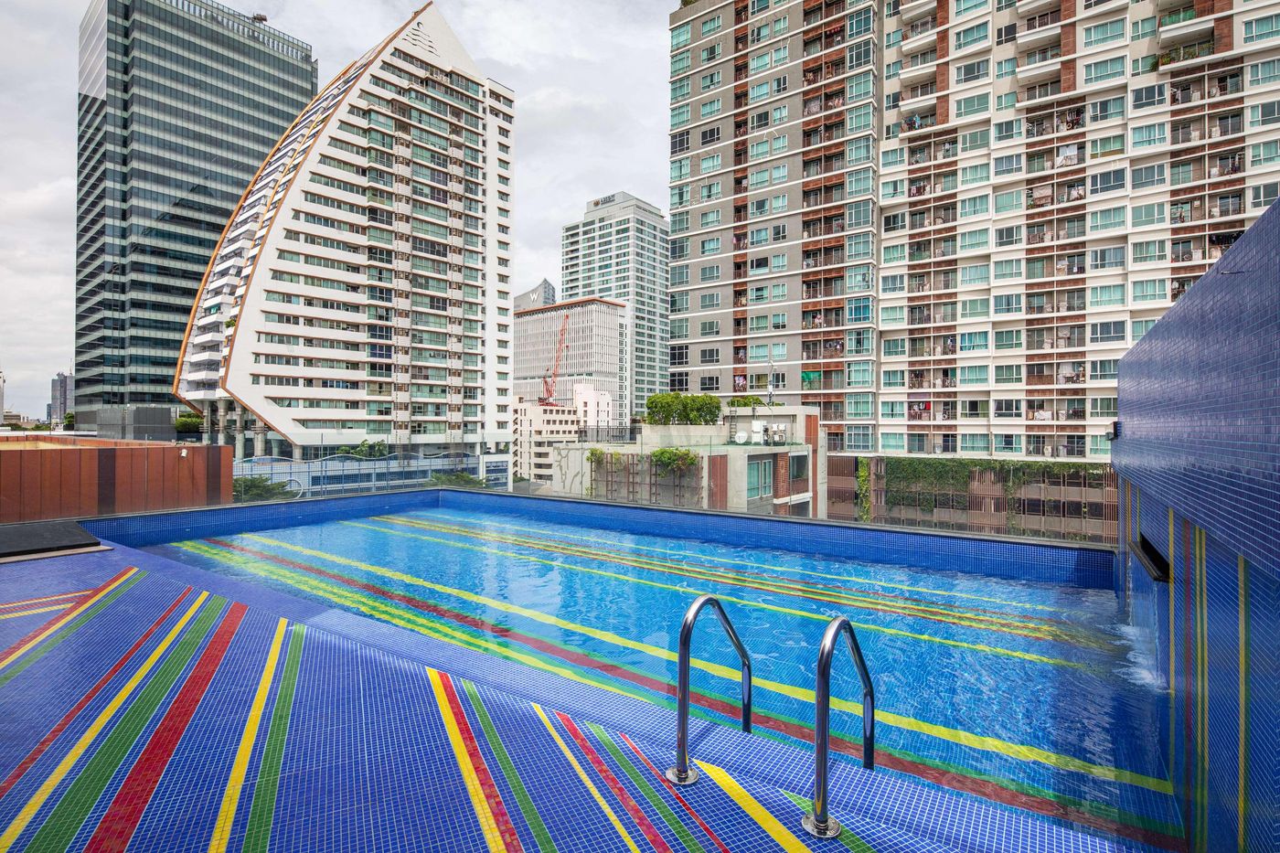 Best-Western-Click-Sathorn-11-Bangkok-Pool-1