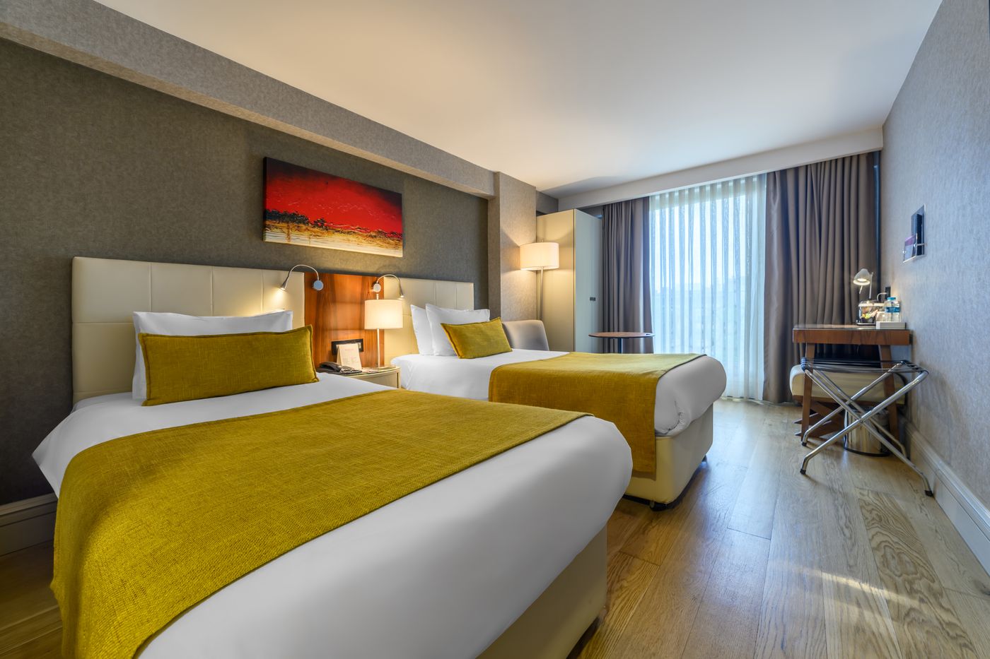 Ramada-Istanbul-Grand-Bazaar-Room-3