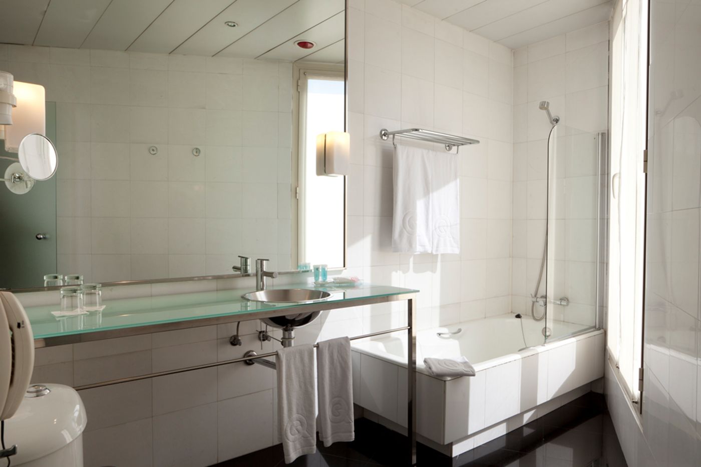 Quatro-Puerta-del-Sol-Room-19