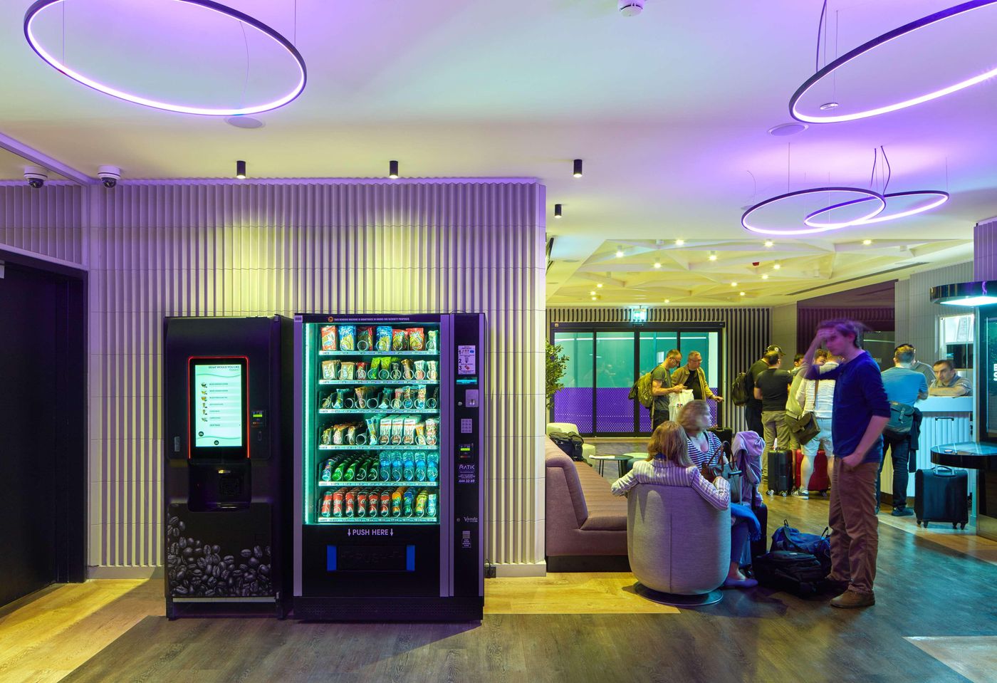 Yotelair-Istanbul-Airport-Airside--Duty-Free-Lobby-11